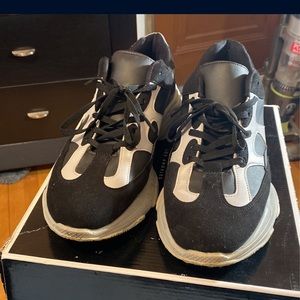 DESIGNER BOOHOO SHOES